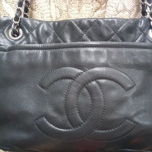 Chanel large Black Caviar Leather   Shoulder bag Pre-owned .Offers considered